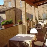 Italia 3* Urbino