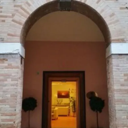 Hotel Italia 3*