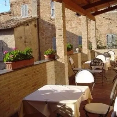 Italia 3* Urbino