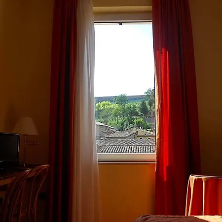 Hotel Italia 3*
