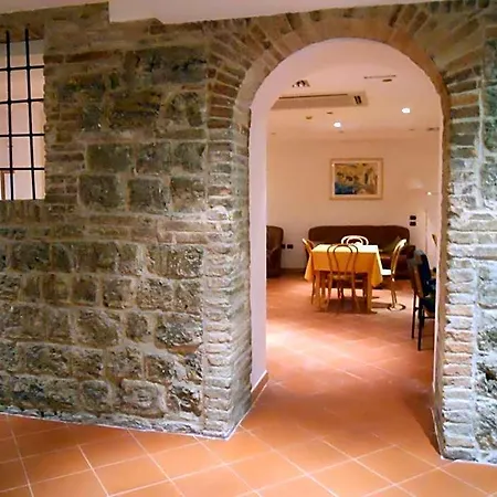 Hotel Italia 3*